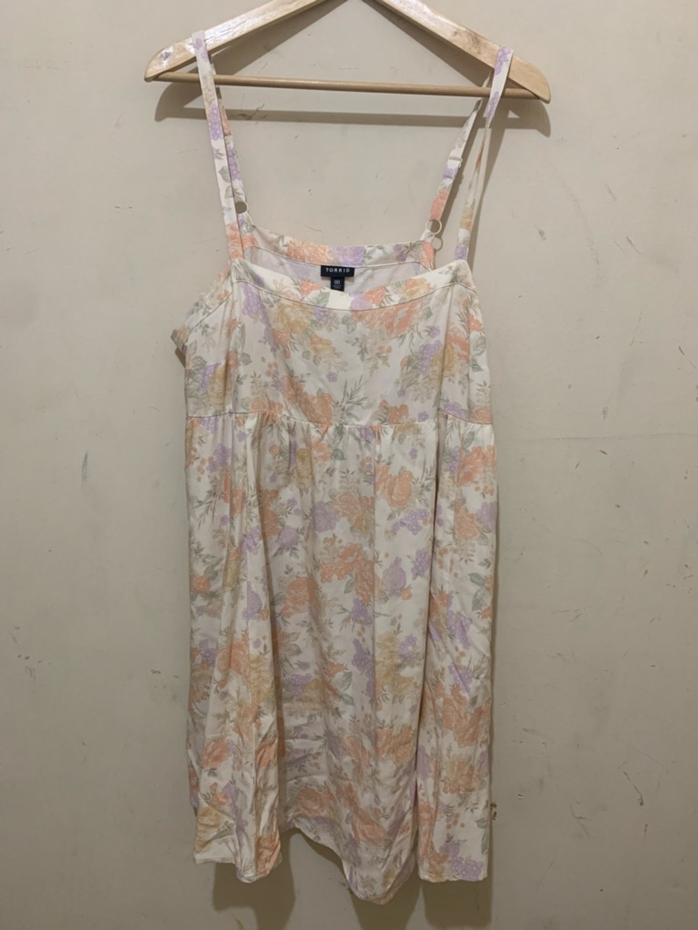 torrid Cream Floral Spaghetti Strap Dress in Peach & Lavender size 00x